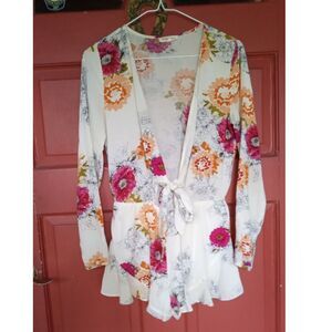 Cotton Candy LA Floral Romper sz. Small